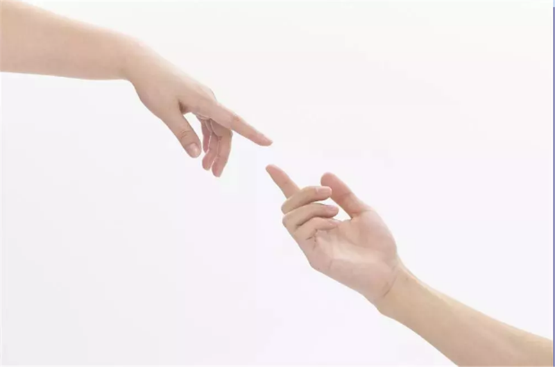 手腳干燥、脫皮，不能全怪天氣，可能是這些原因